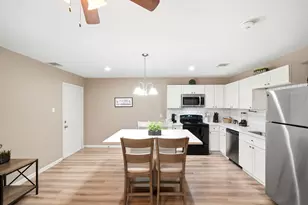 8206 Bassett St, Houston, TX 77051 - Photo 16
