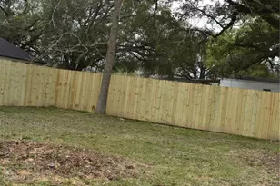 204 Texas, Daisetta, TX 77533 - Photo 18