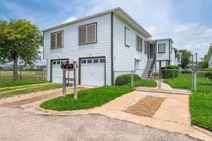 6728 Avenue Q, Galveston, TX 77551 - Photo 2