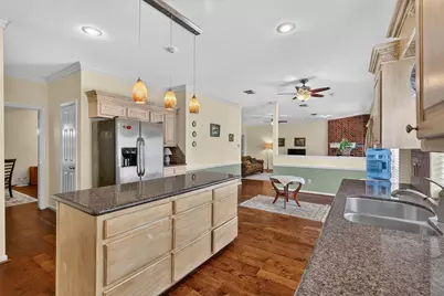 1306 N Gabriel River Circle, Sugar Land, TX 77478 - Photo 18