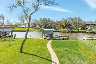 1331 Private Rd 652, Sargent, TX 77414 - Photo 14