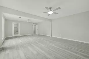 902 Essex Dr, Friendswood, TX 77546 - Photo 20