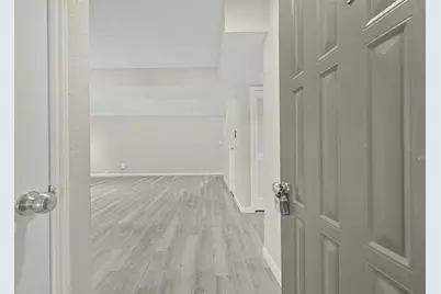 902 Essex Drive, Friendswood, TX 77546 - Photo 4