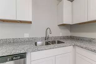 510 S Utah St, La Porte, TX 77571 - Photo 4