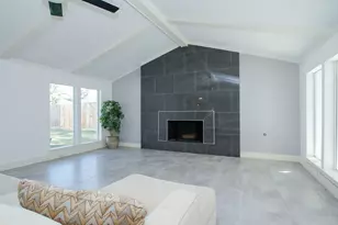 10611 Deerwood Rd, Houston, TX 77042 - Photo 12