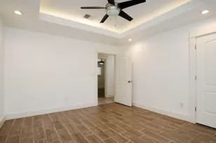 10611 Deerwood Rd, Houston, TX 77042 - Photo 28