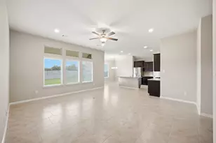 2731 Rimini Ln, League City, TX 77573 - Photo 10