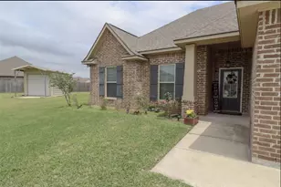 4401 Sweetgum Dr, Orange, TX 77630 - Photo 2