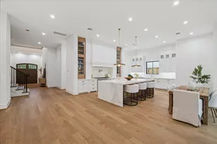 867 W 42nd St, Houston, TX 77018 - Photo 8