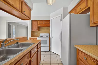 11503 Nobility Drive, Stafford, TX 77477 - Photo 32