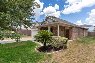 7814 Yaupon Ranch Ct, Cypress, TX 77433 - Photo 2