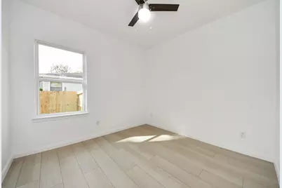 1815 Thompson Street, La Marque, TX 77568 - Photo 8