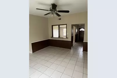 423 W Troy Road, Houston, TX 77091 - Photo 2