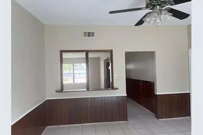 423 W Troy Road, Houston, TX 77091 - Photo 14