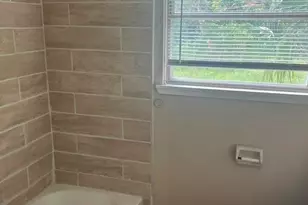 423 W Troy Rd, Houston, TX 77091 - Photo 22