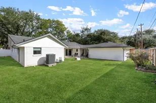 5603 Grape St, Houston, TX 77096 - Photo 32