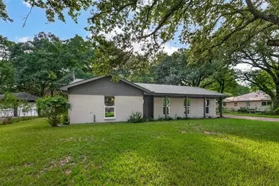 9 N Amburn Road, Texas City, TX 77591 - Photo 1