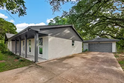 9 N Amburn Road, Texas City, TX 77591 - Photo 4