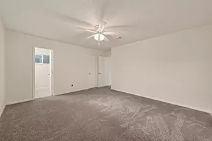9 N Amburn Rd, Texas City, TX 77591 - Photo 30