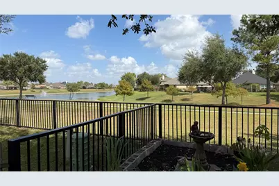 13401 Highland Lake Lane, Pearland, TX 77584 - Photo 32