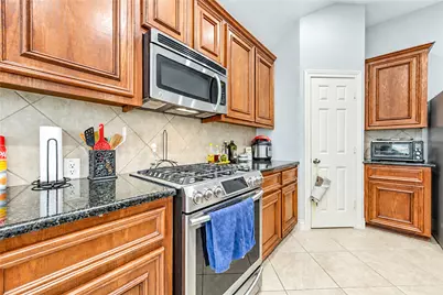 13401 Highland Lake Lane, Pearland, TX 77584 - Photo 14