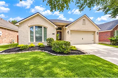 13401 Highland Lake Lane, Pearland, TX 77584 - Photo 2