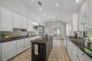 6223 Hidden Lakes Dr, Houston, TX 77345 - Photo 12