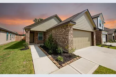 3789 Alexus Drive, Conroe, TX 77301 - Photo 2
