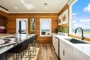 342 Atkinson St, Crystal Beach, TX 77650 - Photo 44