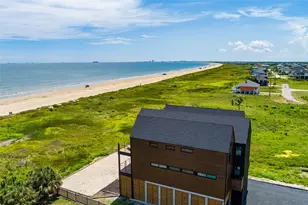 342 Atkinson St, Crystal Beach, TX 77650 - Photo 8