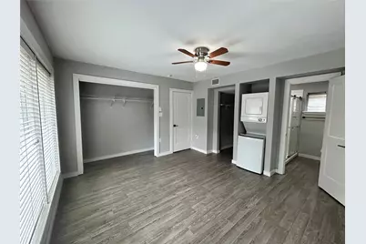 219 Marshall Street #113, Houston, TX 77006 - Photo 8