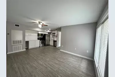 219 Marshall Street #113, Houston, TX 77006 - Photo 2