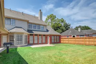 4006 Forest Birch Ct, Houston, TX 77059 - Photo 46