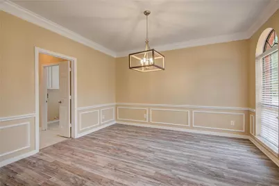 4006 Forest Birch Court, Houston, TX 77059 - Photo 10