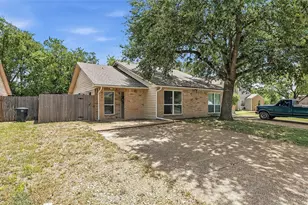 610 Cross Timbers Dr, College Station, TX 77840 - Photo 2