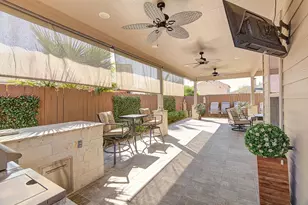 16514 Twinwalker Drive, Houston, TX 77049 - Photo 32