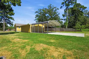 340 Oak Ridge Dr, Onalaska, TX 77360 - Photo 12