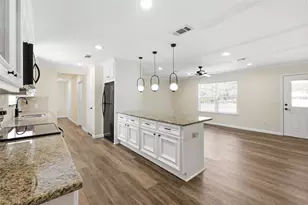 340 Oak Ridge Dr, Onalaska, TX 77360 - Photo 1