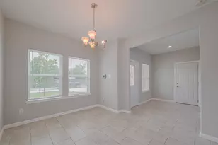 7981 St Louis St, Houston, TX 77028 - Photo 10