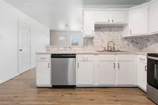 210 Brazos St, Brazoria, TX 77422 - Photo 4