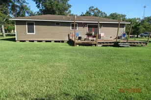 225 Moore St, Richwood, TX 77531 - Photo 6