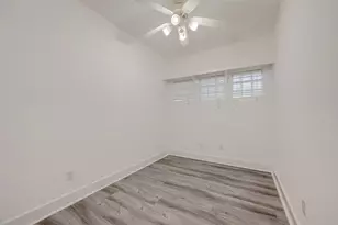 9830 Cynthia Ann Ct, Houston, TX 77025 - Photo 24