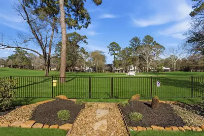 76 April Wind Drive S, Conroe, TX 77356 - Photo 2