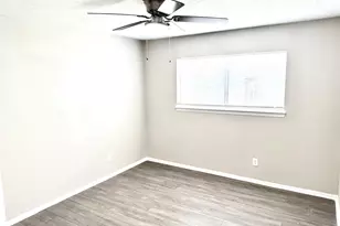 11010 Sageburrow Dr, Houston, TX 77089 - Photo 20