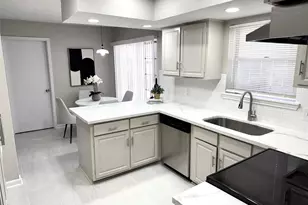 11010 Sageburrow Dr, Houston, TX 77089 - Photo 10