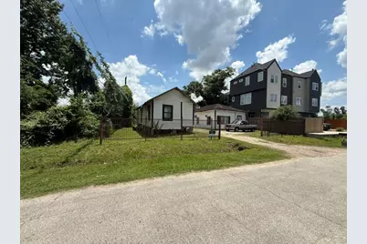5906 Weathersby Street, Houston, TX 77091 - Photo 2
