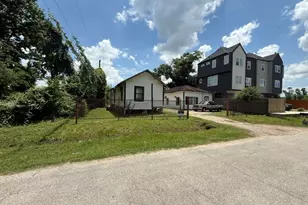 5906 Weathersby St, Houston, TX 77091 - Photo 2