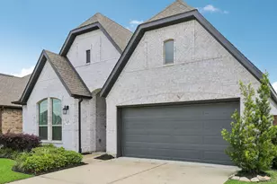 615 Livermore St, Webster, TX 77598 - Photo 2