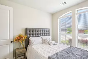 615 Livermore St, Webster, TX 77598 - Photo 22