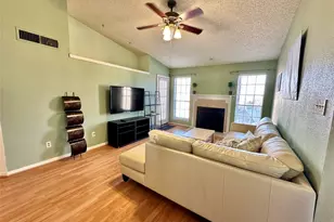 2121 Hepburn St, Houston, TX 77054 - Photo 2